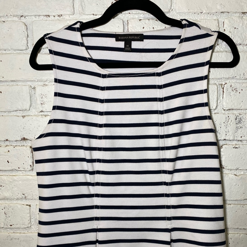 Banana republic peplum tank top